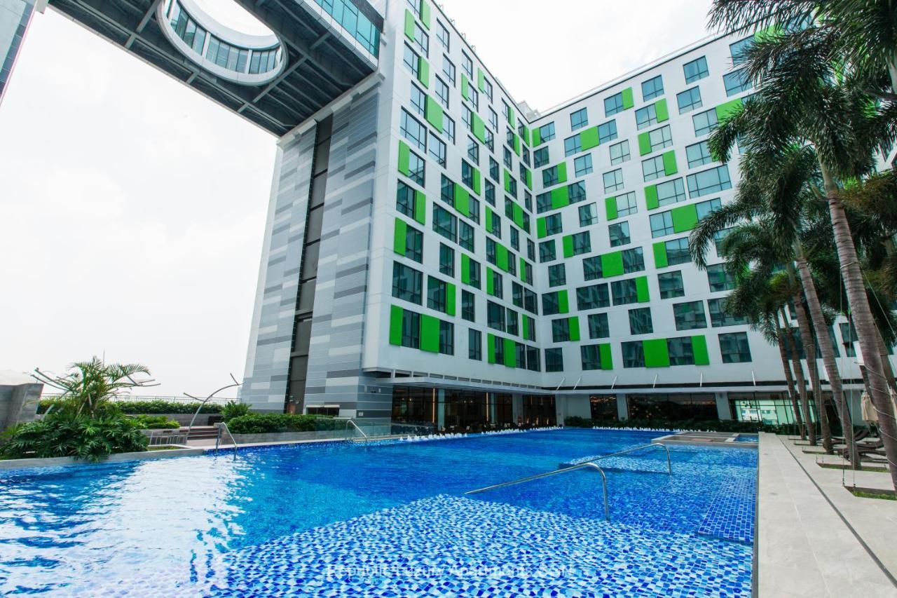 Republic Suites Ho Chi Minh City Exterior photo